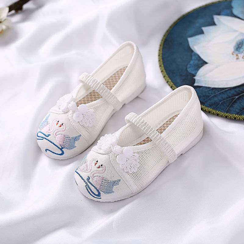 Lányoknak készült textilcipő hímzett mintával, etnikus stilus, kender felsőrész, középmagas, természetes gumitalp, 4–6 éveseknek