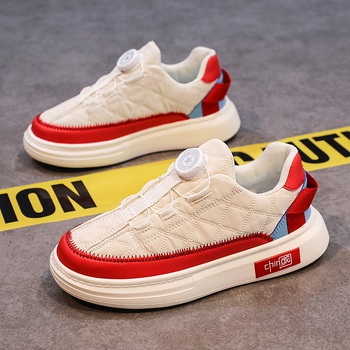 Fiúknak szóló textil futócipő forgatható gombos záródással, EVA talp, alacsony szárú, légáteresztő hálós belső, csúszásgátló és ütéscsillapító