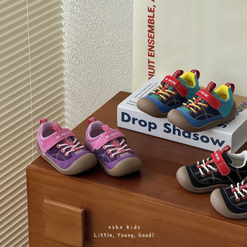 Unisex tenisice s Velcro kopčanjem – prozračne i upijaju znoj; gornji dio: twill canvas i prilagođena tkanina; potplat: TPR guma i plastično dno; ulošak: inženirski debeli ulošci