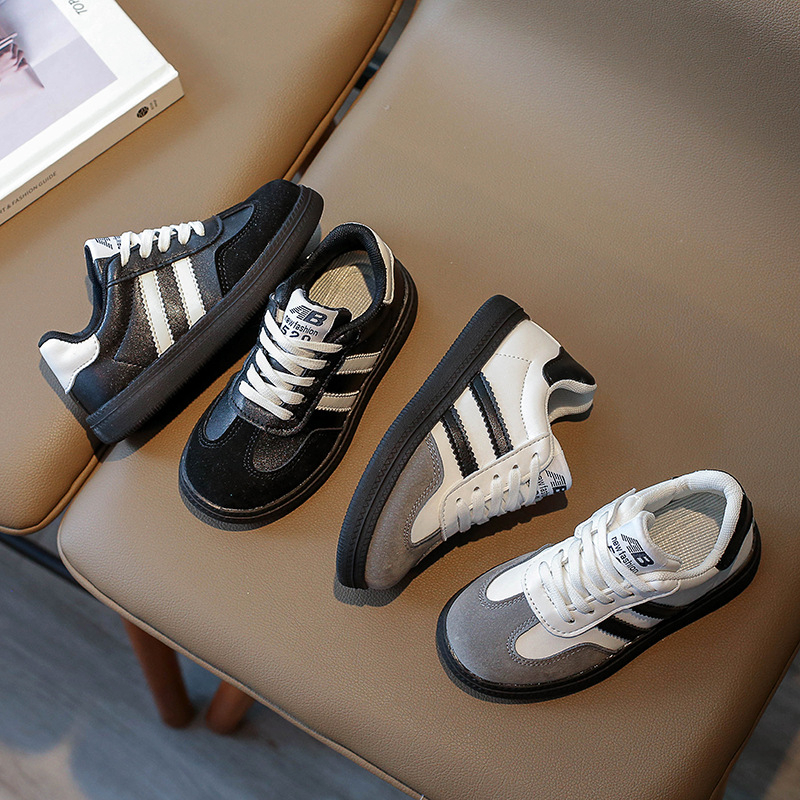 Dječje casual tenisice – jesen 2025, mekana potplata, gornji dio od mrežaste tkanine, niski profil, unisex retro školski stil