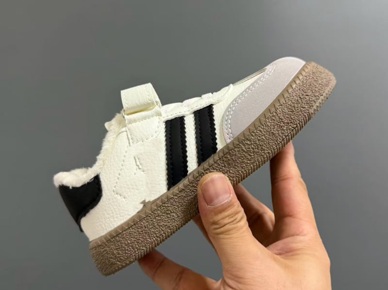 Dječje tenisice s Velcro kopčom za slobodno vrijeme, gornji dio od sintetičke kože, gumeni potplat, niski kroj, prozračne i vodootporne.