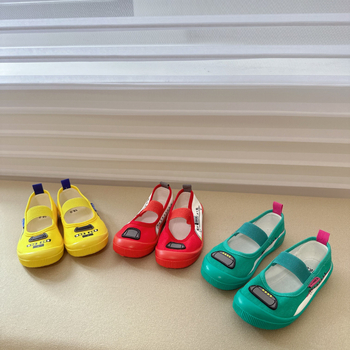 Unisex unutarnje slip-on tenisice s plastičnom sole, gornji dio od platna, elastična traka, dizajn crtić Shinkansen