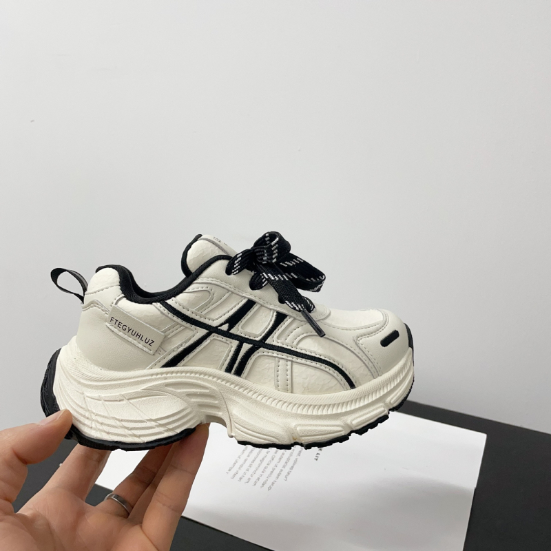 Unisex športové topánky typu dad shoes s Velcro zapínaním, horná časť z Super Fiber, priedušné, odolné voči oderu, gumová podrážka