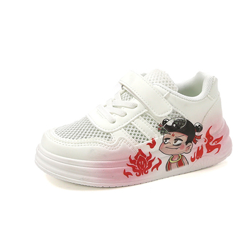 Detské tenisky s karikatúrnym vzorom, vrchný materiál z umelej kože, gumová podrážka, zapínanie na suchý zips, nízky strih