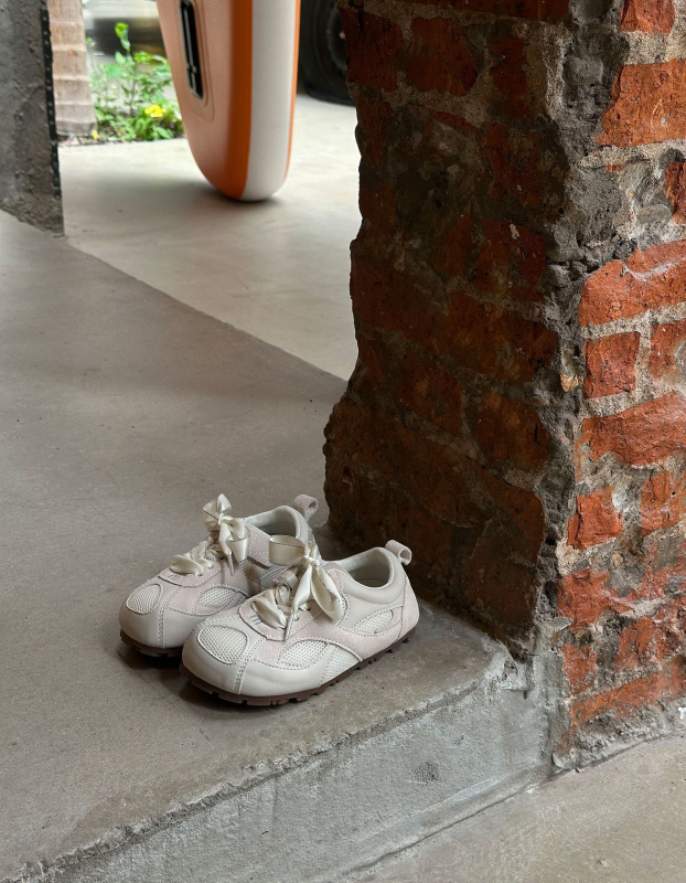 ASMmini Detské tenisky v kórejskom štýle s tenkou podrážkou, nízky vrch, zapínanie na suchý zips, vrchný materiál: mikrovláknová koža + sieťovina, gumová podrážka