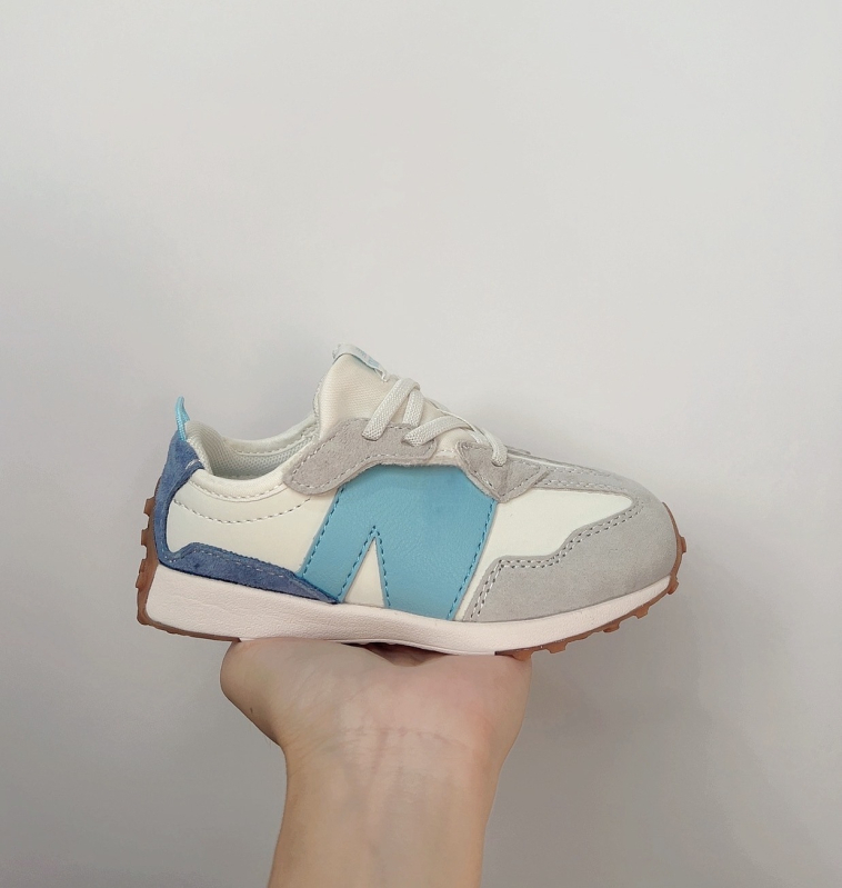 Detské športovo-voľnočasové topánky – vrchná časť z plátna, podrážka z gumy, priedušné, protišmykové, unisex