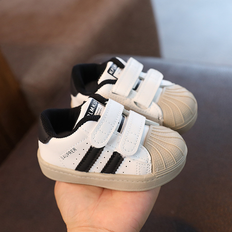 Pantofi de mers pentru copii, partea superioară din piele artificială, talpă din cauciuc, închidere Velcro, căptușeală din plasă, potriviți pentru primăvară și toamnă.