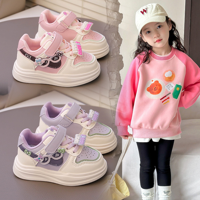 Mergaitėms sportiniai bateliai su Velcro užsegimu, animacinis raštas, viršutinė dalis iš perdirbtos odos, plastikinė pada, aukštas viršus