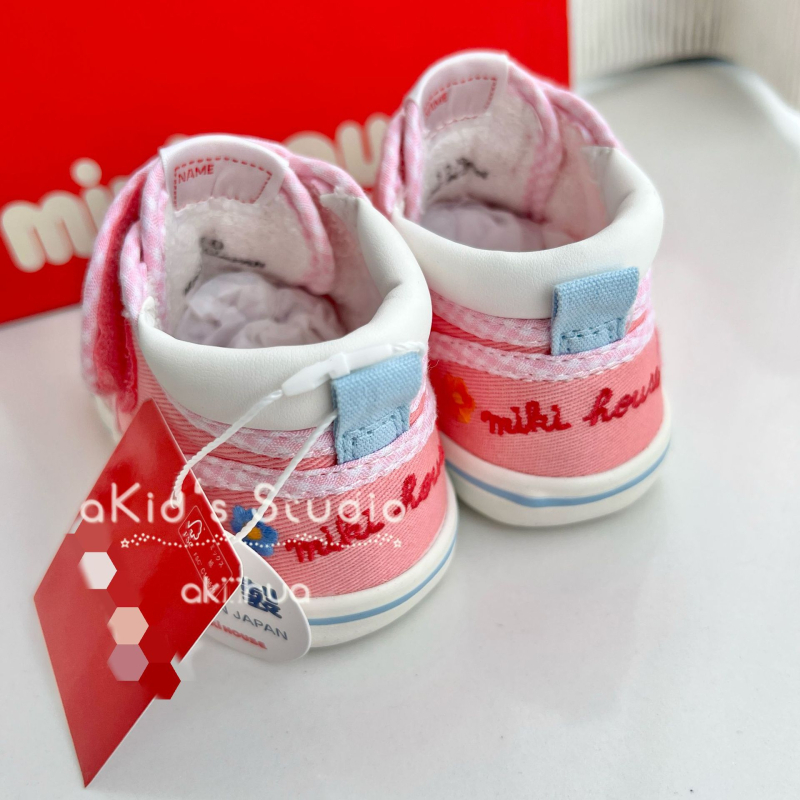 Mergaitei skirti Velcro užsegimo kanvasiniai bateliai, kanvas viršus, guminė padas, žemas viršus, amžius 1–6 metai