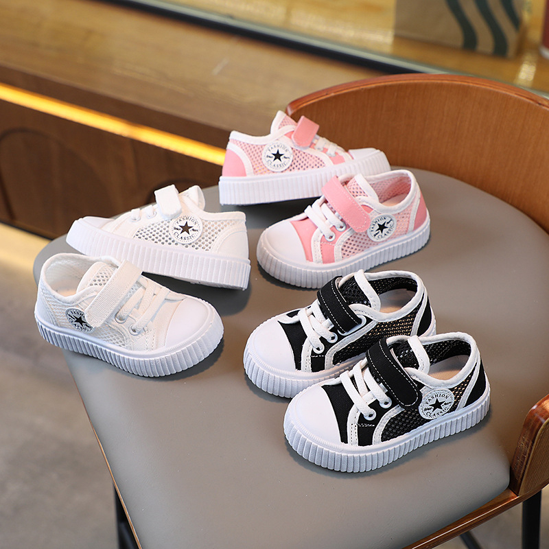 Vaikų drobiniai bateliai, kvėpuojanti viršutinė dalis, Velcro užsegimas, karikatūrinis raštas, guminė padas