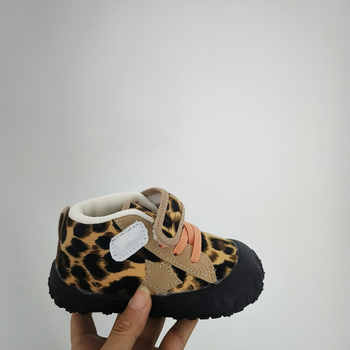 Детски кецове с леопардов принт, Velcro закопчаване, платнена горна част, подметка от гума, дишащи