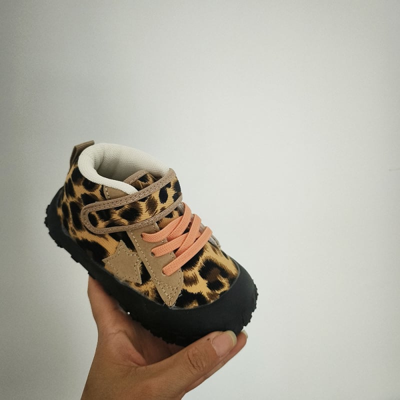 Детски кецове с леопардов принт, Velcro закопчаване, платнена горна част, подметка от гума, дишащи