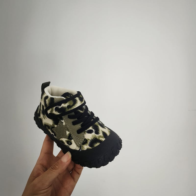 Детски кецове с леопардов принт, Velcro закопчаване, платнена горна част, подметка от гума, дишащи