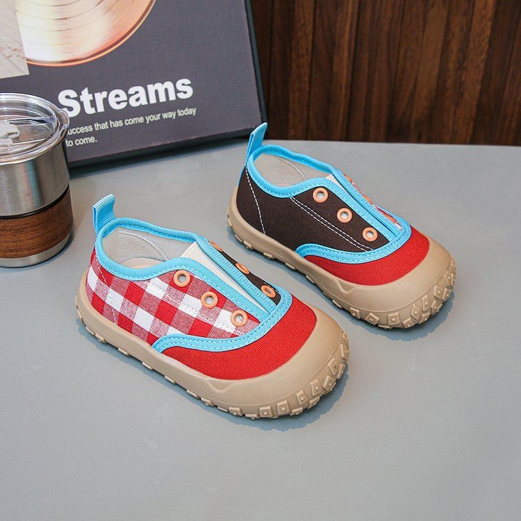 Vaikiški slip-on sportbačiai su plaid raštu, viršutinė drobė, guma padas, žemas profilis
