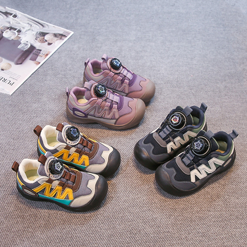 Bērnu āra pārgājienu kalnu kurpes – tīkla augšdaļa, gumijas zole, griežamā sprādze, vecuma grupai 7–16 gadi, pavasaris–rudens