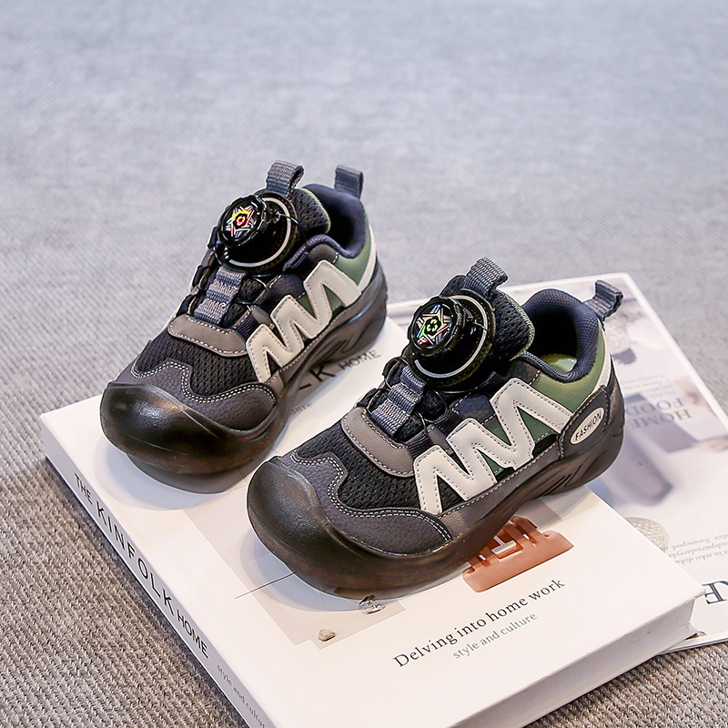 Bērnu āra pārgājienu kalnu kurpes – tīkla augšdaļa, gumijas zole, griežamā sprādze, vecuma grupai 7–16 gadi, pavasaris–rudens