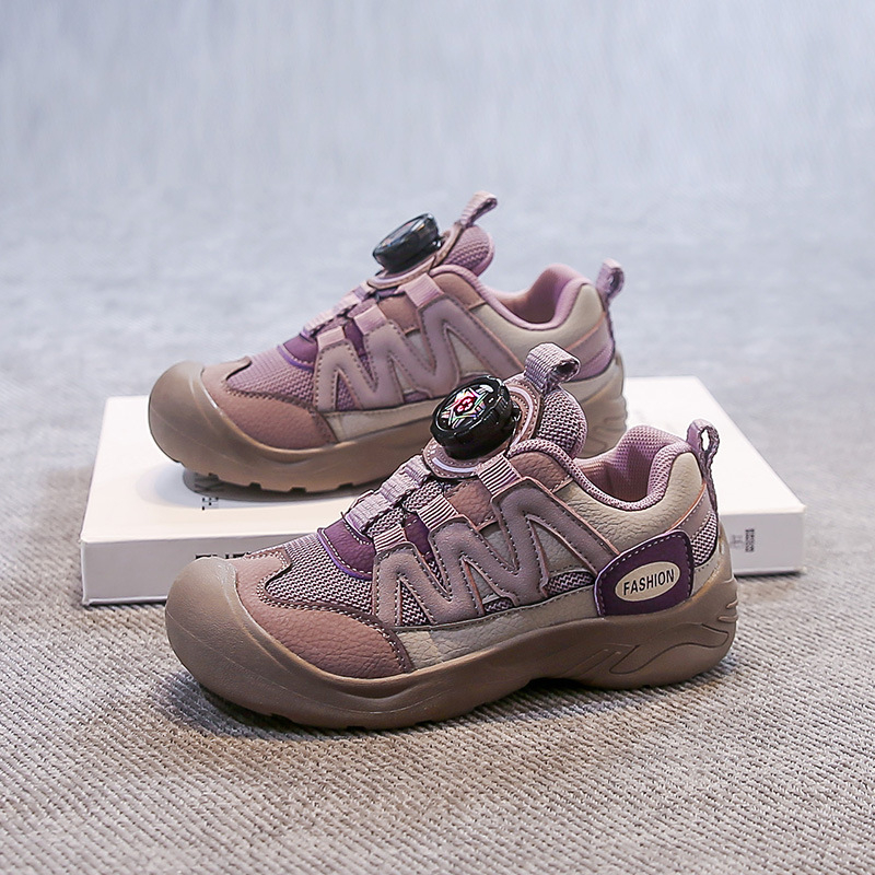 Bērnu āra pārgājienu kalnu kurpes – tīkla augšdaļa, gumijas zole, griežamā sprādze, vecuma grupai 7–16 gadi, pavasaris–rudens