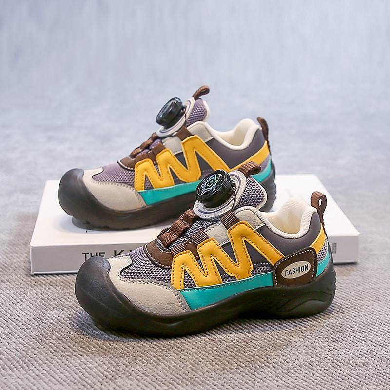 Bērnu āra pārgājienu kalnu kurpes – tīkla augšdaļa, gumijas zole, griežamā sprādze, vecuma grupai 7–16 gadi, pavasaris–rudens