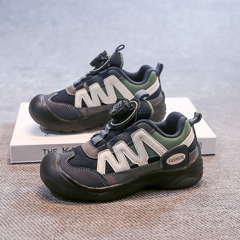 Bērnu āra pārgājienu kalnu kurpes – tīkla augšdaļa, gumijas zole, griežamā sprādze, vecuma grupai 7–16 gadi, pavasaris–rudens