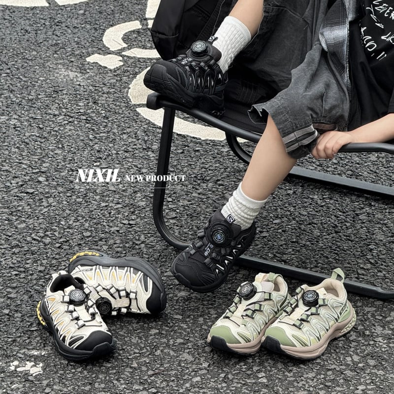 Bērnu skriešanas apavi ar elpojošu tīkla augšdaļu, griežamā sprādze, pretslīdes gumijas zole, augstuma palielinājums, universālas, rudens