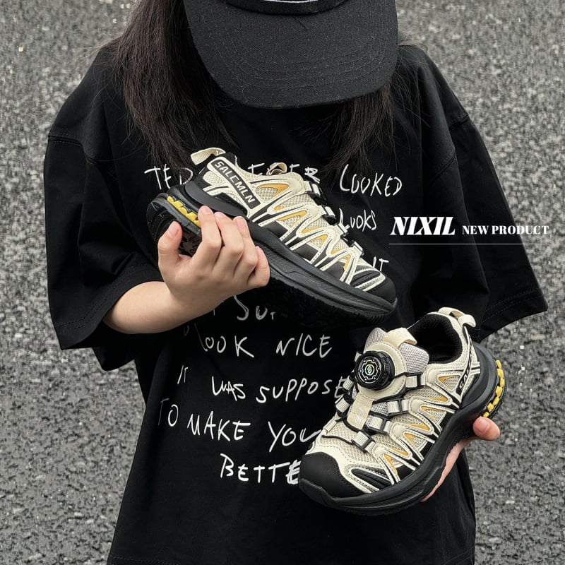 Bērnu skriešanas apavi ar elpojošu tīkla augšdaļu, griežamā sprādze, pretslīdes gumijas zole, augstuma palielinājums, universālas, rudens