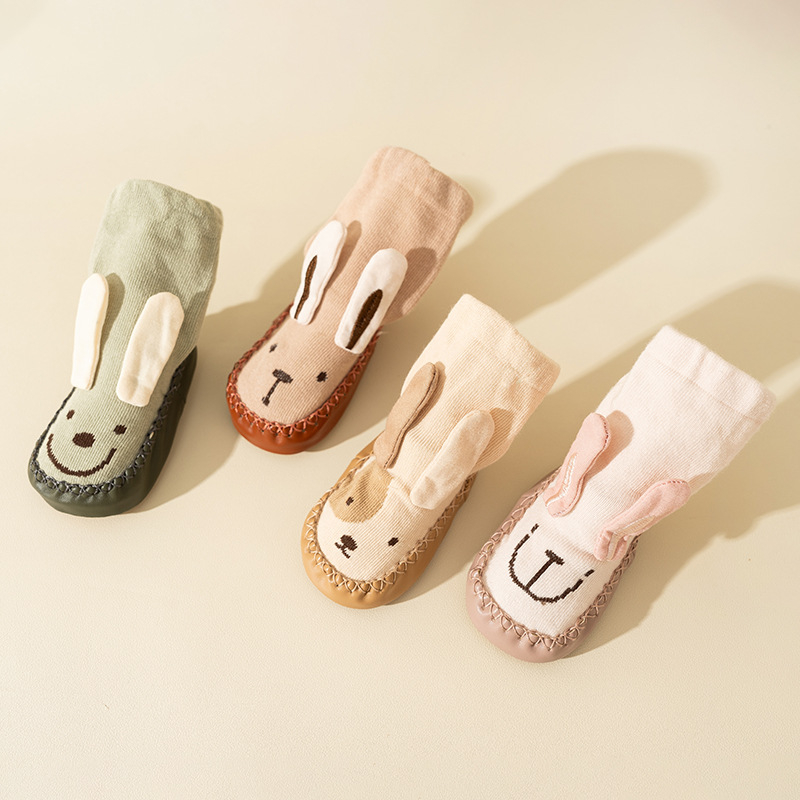 Șosete pentru bebeluși anti-alunecare, talpă moale, unisex, cu imprimeu desen animat, din bumbac respirabil, potrivite pentru primăvară, toamnă și iarnă.