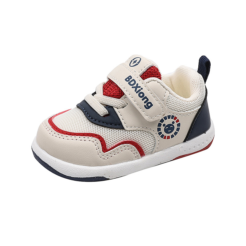 Kisgyermekeknek szánt cipő háló felsőrésszel, Velcro-zárás, csúszásmentes és kopásálló talppal, alacsony bokával, tavasz–ősz, rajzfilm stílus