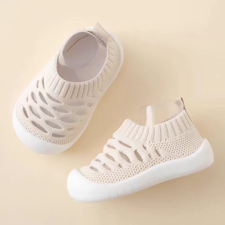 Baba- és totyogócipő: lélegző, puha talpú, felső rész fly-knit hálószövetből, csúszásmentes, 12–36 hónapos korosztály