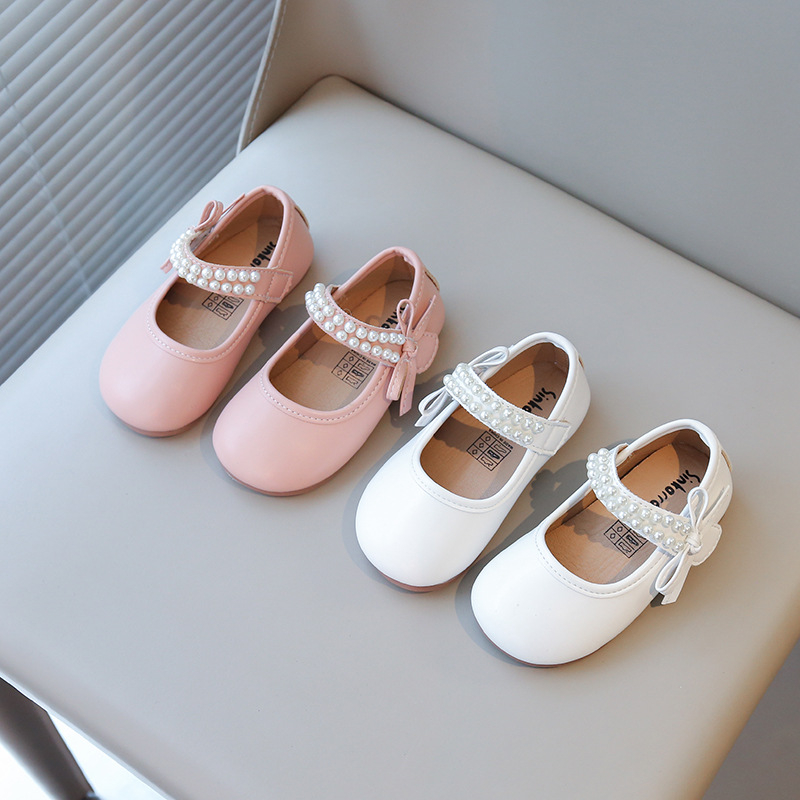 Mergaitėms balerininių batelių su perlų dekoru ir kaspinu, PU viršus, neslidus minkštas padas, 2–6 metų amžiaus