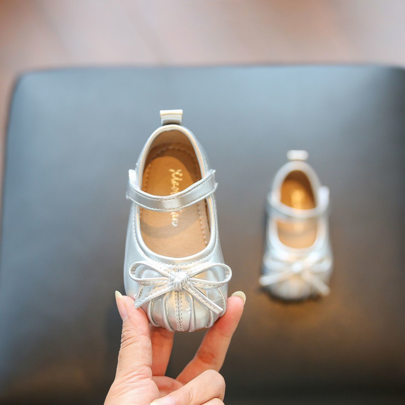 Pantofi din piele pentru fetițe, talpă moale, închidere cu Velcro, talpă joasă, stil prințesă, respirabili, anti-alunecare, pentru vârsta 12–48 de luni