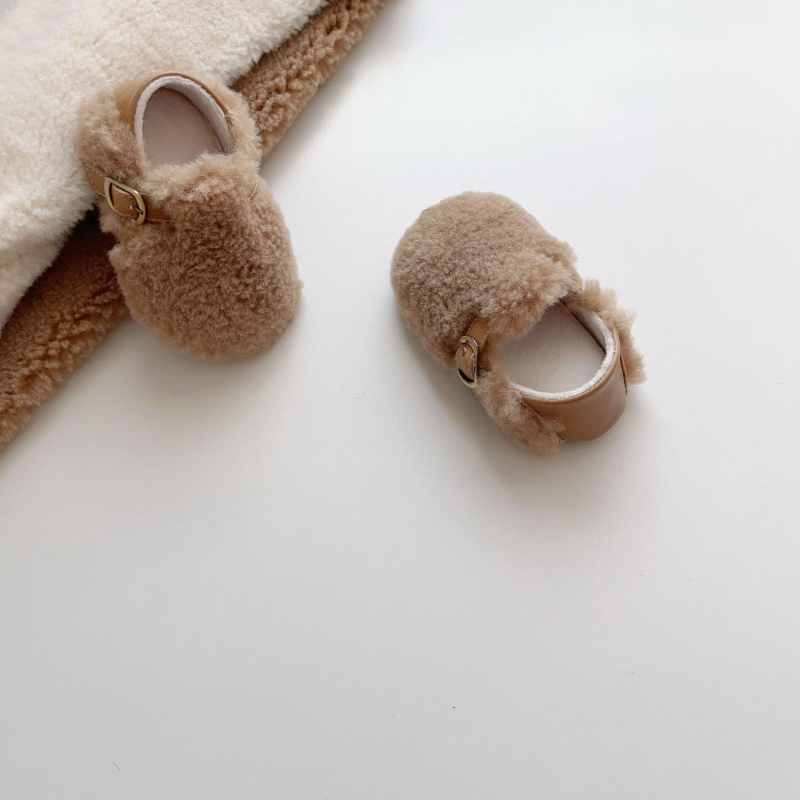 Kūdikių bateliai – (žieminiai bateliai su pūkuotu vidumi, Velcro užsegimas, neslystantis padas, amžius 12–36 mėn, Korėjos stilius)