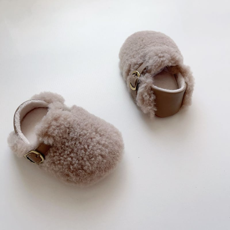 Kūdikių bateliai – (žieminiai bateliai su pūkuotu vidumi, Velcro užsegimas, neslystantis padas, amžius 12–36 mėn, Korėjos stilius)