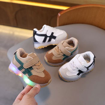 Mažylių bateliai – Animacinis raštas, Viršutinė dalis: sintetinis oda, Užsegimas: Velcro, Žemas profilis, Vieno sluoksnio padas