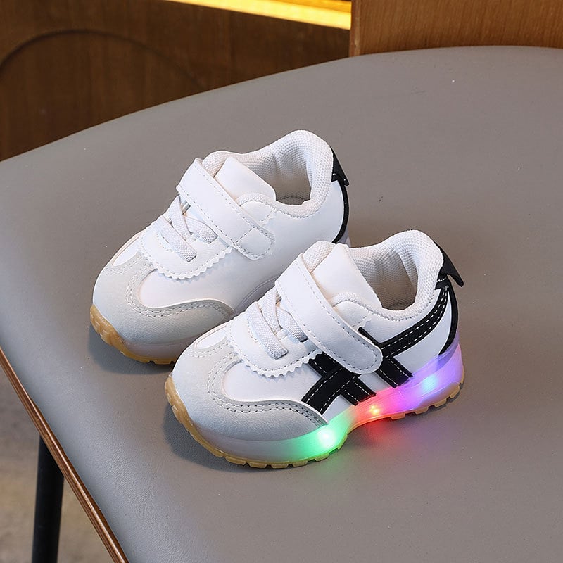 Mažylių bateliai – Animacinis raštas, Viršutinė dalis: sintetinis oda, Užsegimas: Velcro, Žemas profilis, Vieno sluoksnio padas