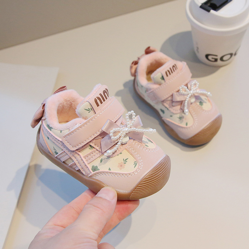 Kūdikė mergaitėms sportiniai bateliai - viršutinė dalis iš sintetinės odos, Velcro užsegimas, kvėpuojančios, anti-slip padas, storesnis padas