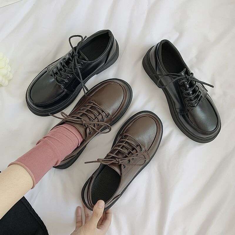 Ženske ravne cipele s okruglim nosom, PU gornji dio, vintage brogue stil, supervisoki pet iznad 8 cm, gumena potplata