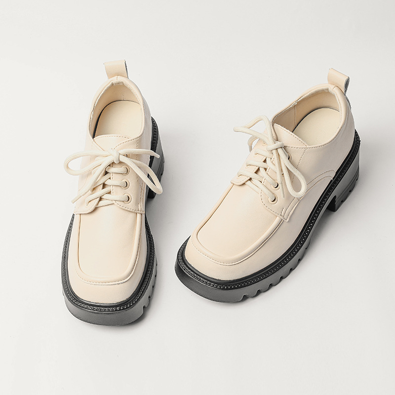 Női bőr loaferek rejtett emeléssel, 8 cm vastag talppal, tömör sarkú, kötős, négyszögletes orrú, kollégiumi stílusú