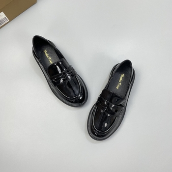 Gyerekeknek szóló loaferek, brit stílus, Microfiber bőrből készült felső rész, PU bélés, gumírozott talp