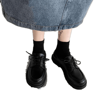 Női kis bőrcipő, kerek orr, pamut felsőrész, fűzővel záródó, vastag sarok, ősz