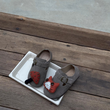 Detské sandále v Birkenstock štýle s Velcro zapínaním, vrchný materiál z hovädzej split kože, gumová podrážka, PU stielka, pre batoľatá 1–3 roky