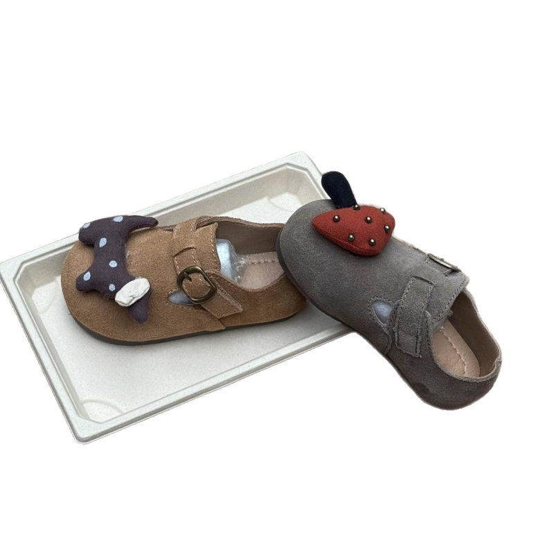 Detské sandále v Birkenstock štýle s Velcro zapínaním, vrchný materiál z hovädzej split kože, gumová podrážka, PU stielka, pre batoľatá 1–3 roky