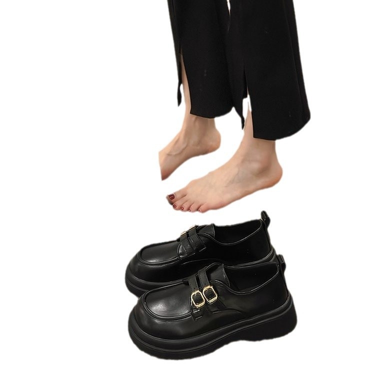 Loafers z mikrovlákna, zaokrivený nos, gumová podrážka, stredná výška päty 3-5 cm