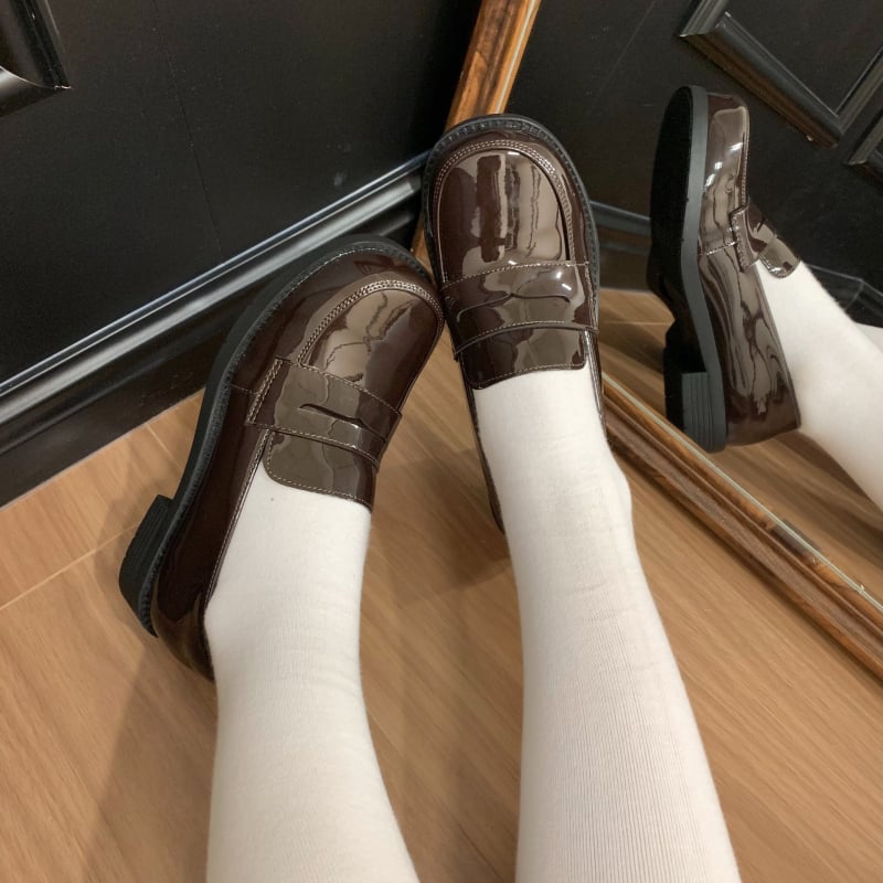 Loafersice s okruglim vrhom, gornji dio od prvog sloja teleće kože, debeli pet 6–8 cm, TPU potplat