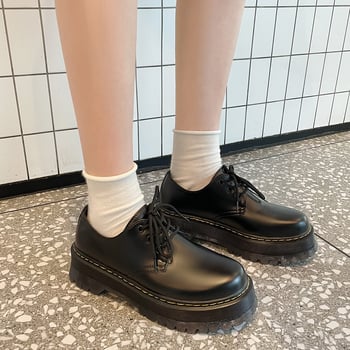 Loafers od platna, okrugli vrh, gumeni potplat, srednja visina gornjeg dijela, peta 3-5 cm
