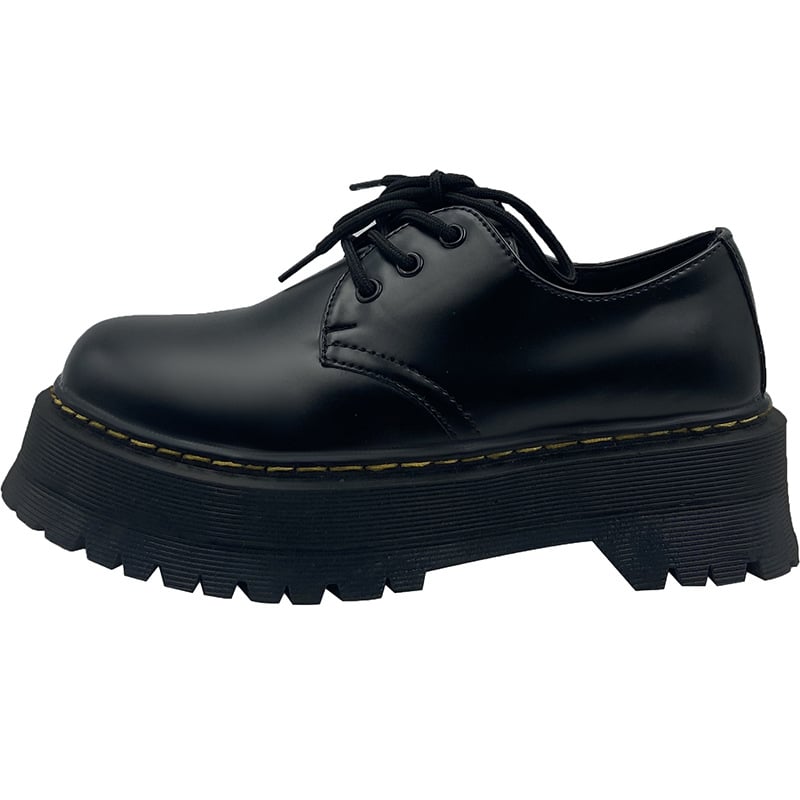 Loafers od platna, okrugli vrh, gumeni potplat, srednja visina gornjeg dijela, peta 3-5 cm