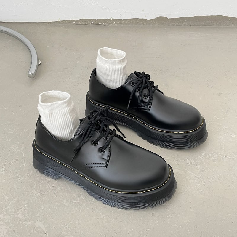 Loafers od platna, okrugli vrh, gumeni potplat, srednja visina gornjeg dijela, peta 3-5 cm