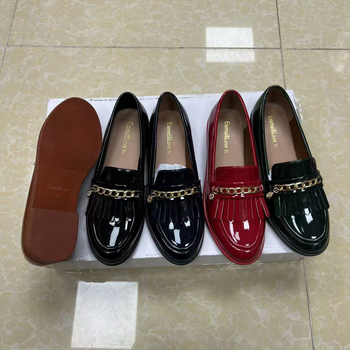 Ženske loaferice s okruglim vrhom, gornji dio od mikrovlakna, niski potpetica 1–3 cm, preppy stil