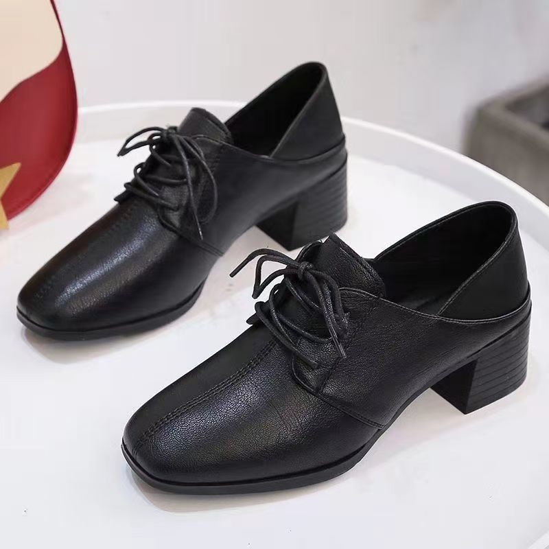 Princess Jane dámske oxfordky z split kože – britský štýl, štvorcový nos, vrchná časť zo split kože, stredný podpätok 3-6 cm, šnurovanie