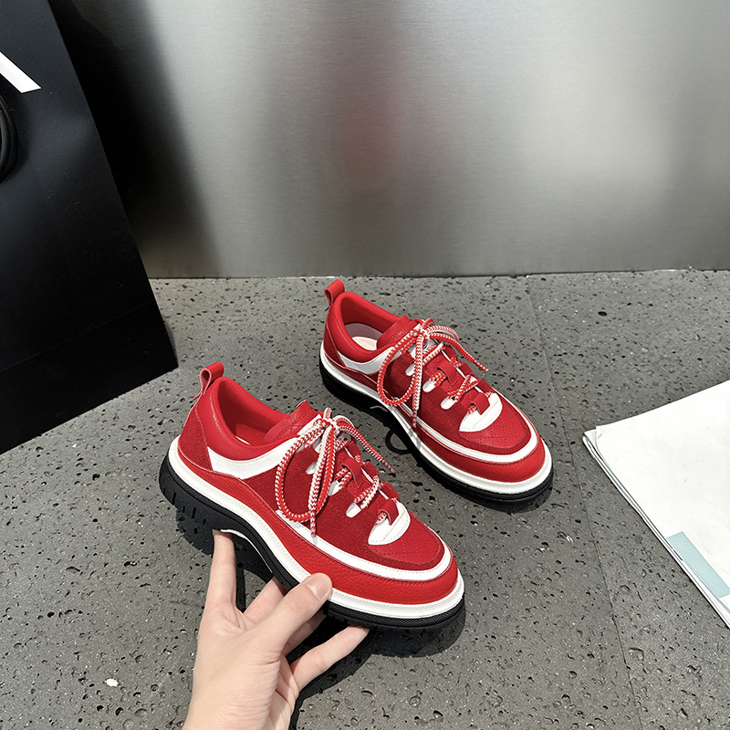 Ženske tenisice za svakodnevnu upotrebu s skrivenim 7 cm povećanjem visine, mrežasto gornje, debeli gumeni đon, prednje vezanje, okrugli vrh