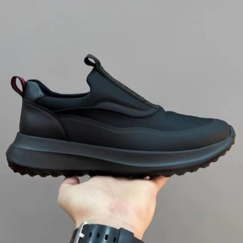 Muške slip-on tenisice, prozračni tekstilni gornji dio, nizak profil, okrugli vrh, plastična potplat, unutrašnjost od tekstila, pogodne za proljeće-ljeto-jesen